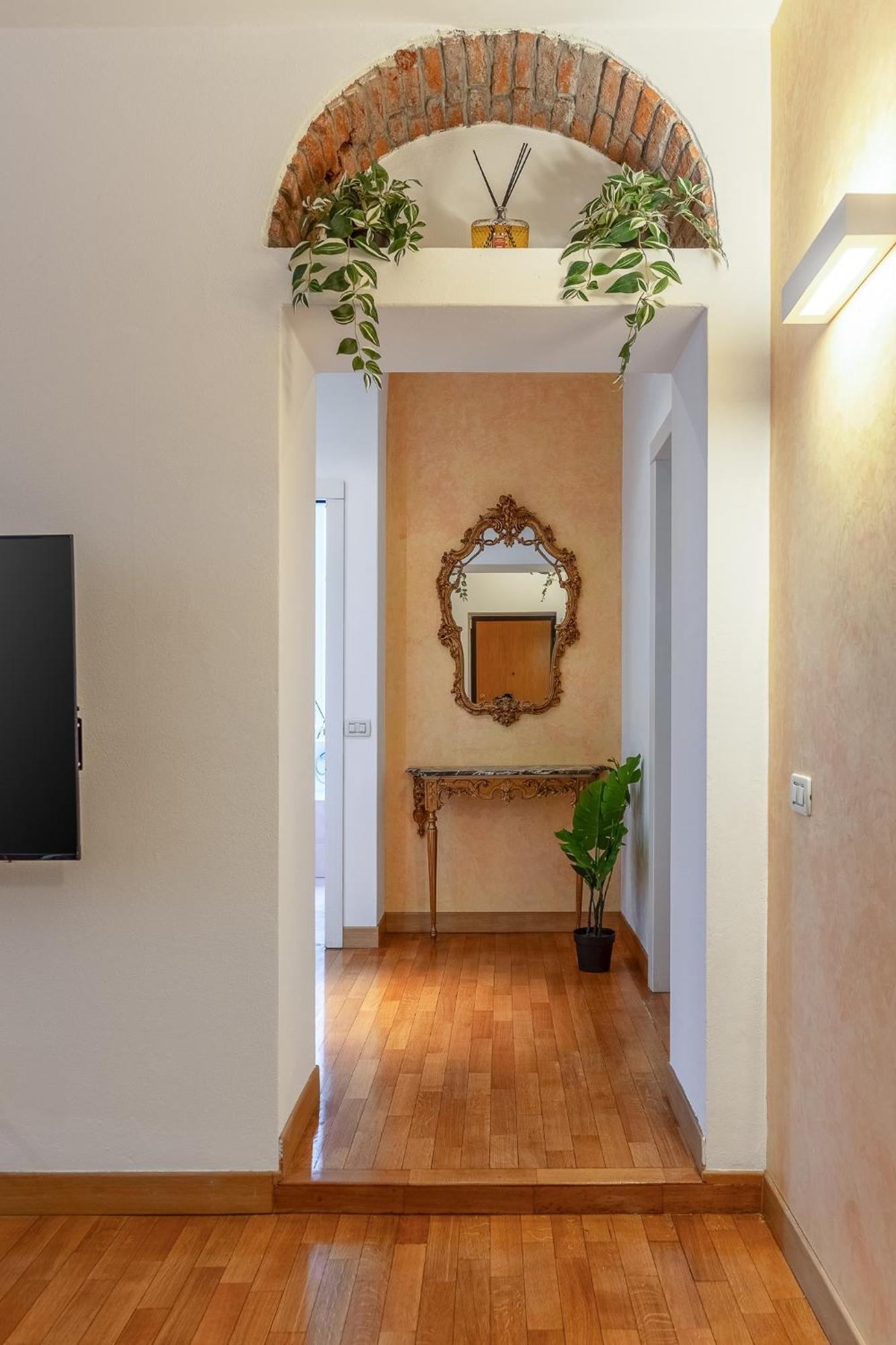 "Suite Elegance Brera" Милан Экстерьер фото
