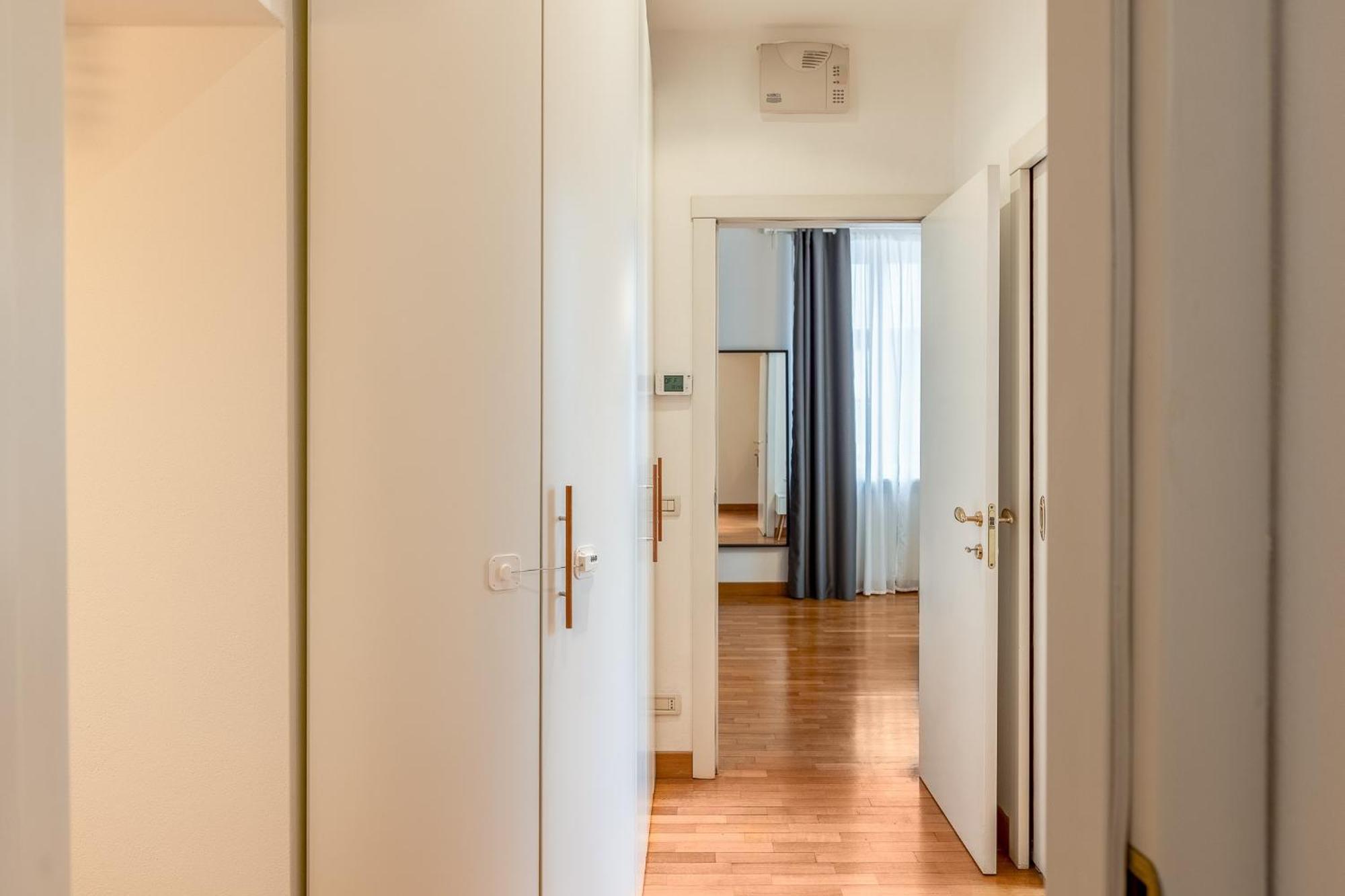 "Suite Elegance Brera" Милан Экстерьер фото